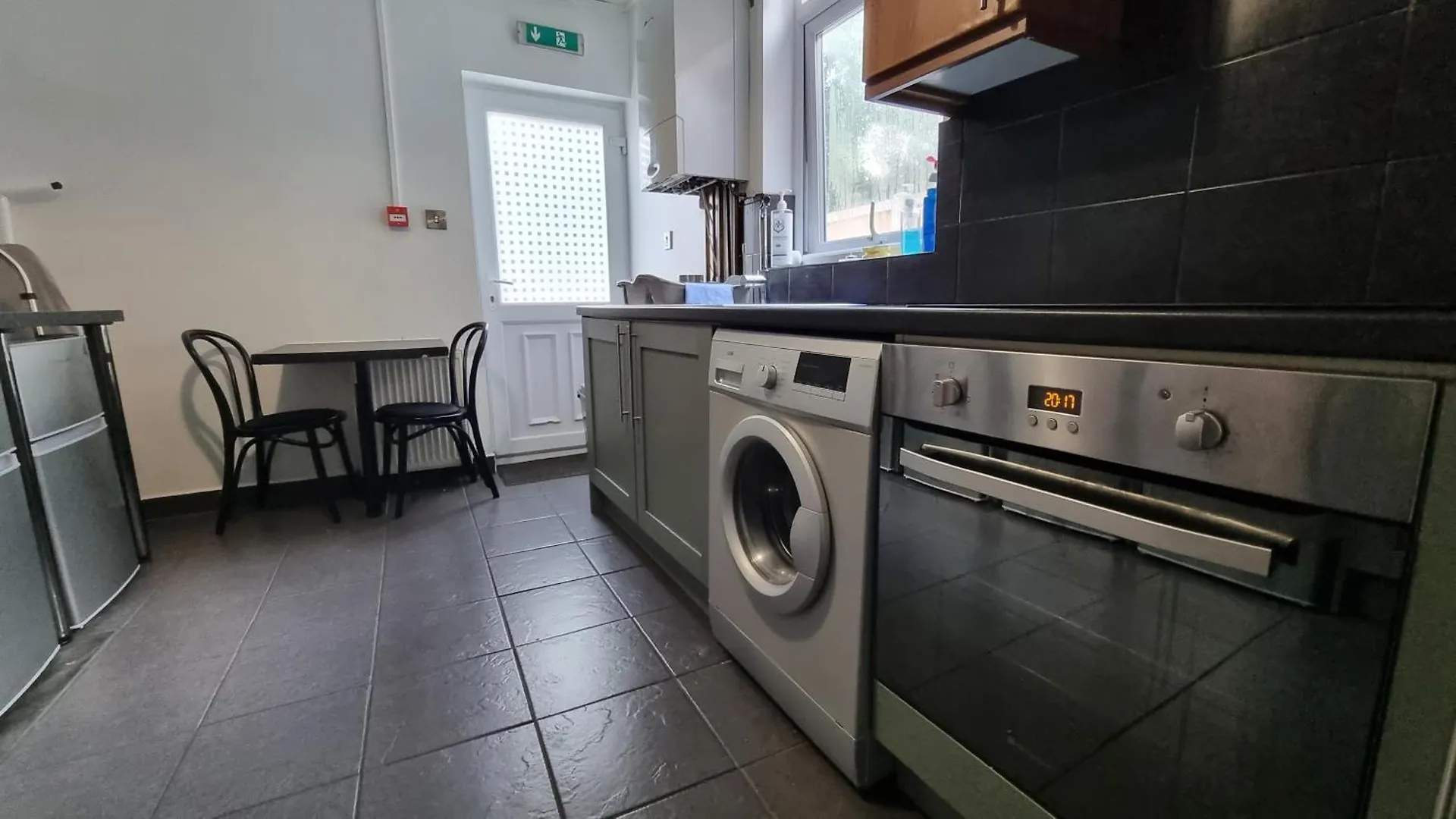 Πανσιόν Luxury Double Room With Kitchen Facilities Νότιγχαμ
